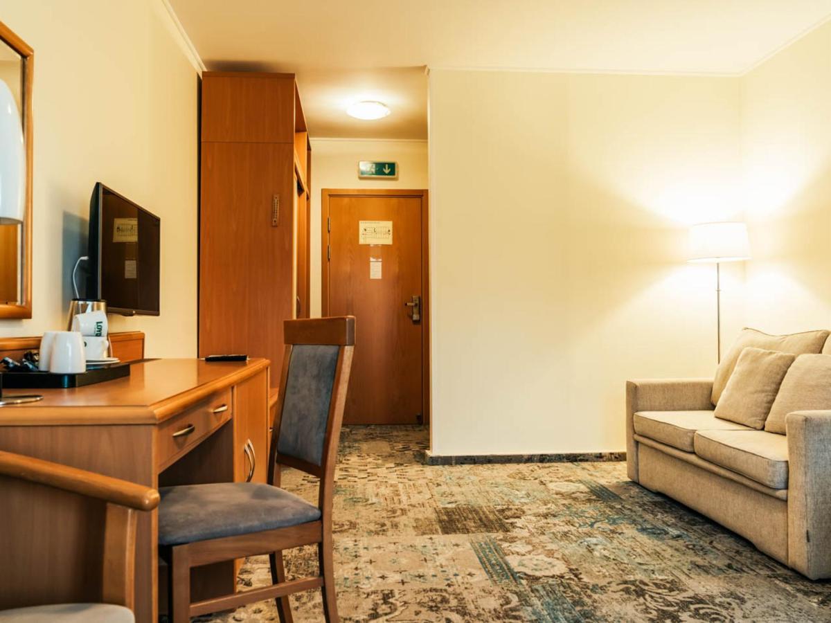 Hotel Mragowo Resort&Spa Exterior photo